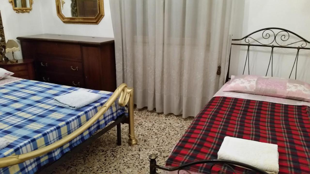 Casa Gramsci Bed & Breakfast Modena Exterior foto