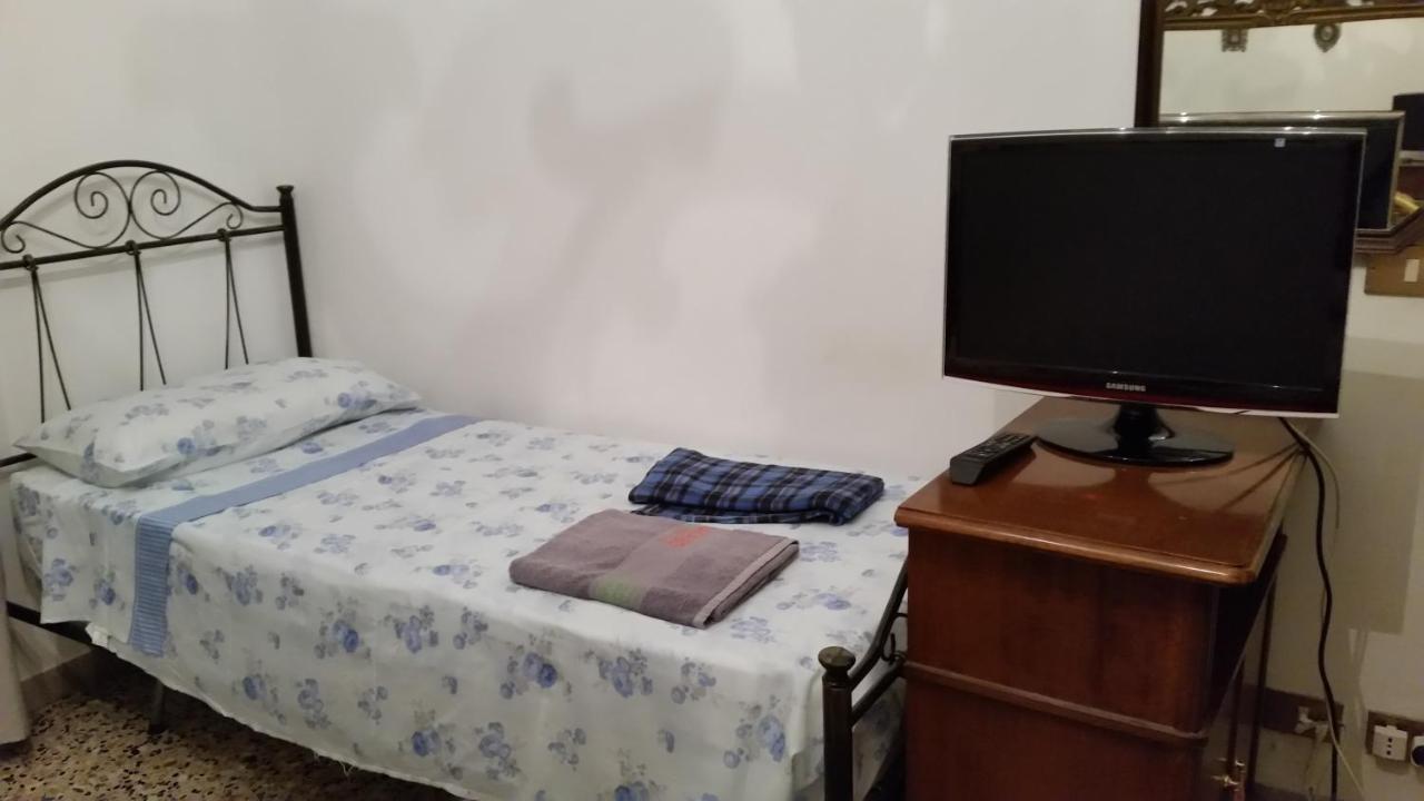 Casa Gramsci Bed & Breakfast Modena Exterior foto