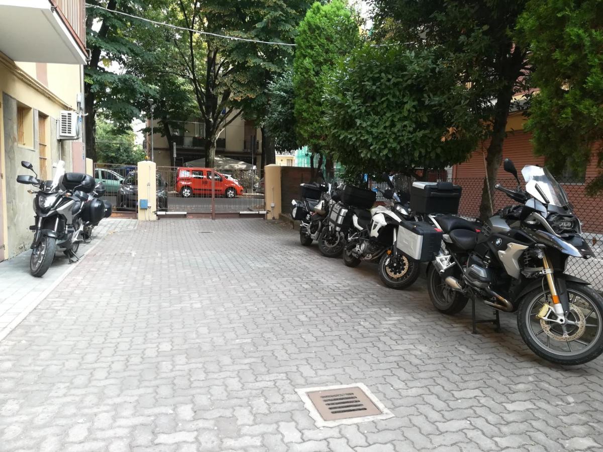 Casa Gramsci Bed & Breakfast Modena Exterior foto